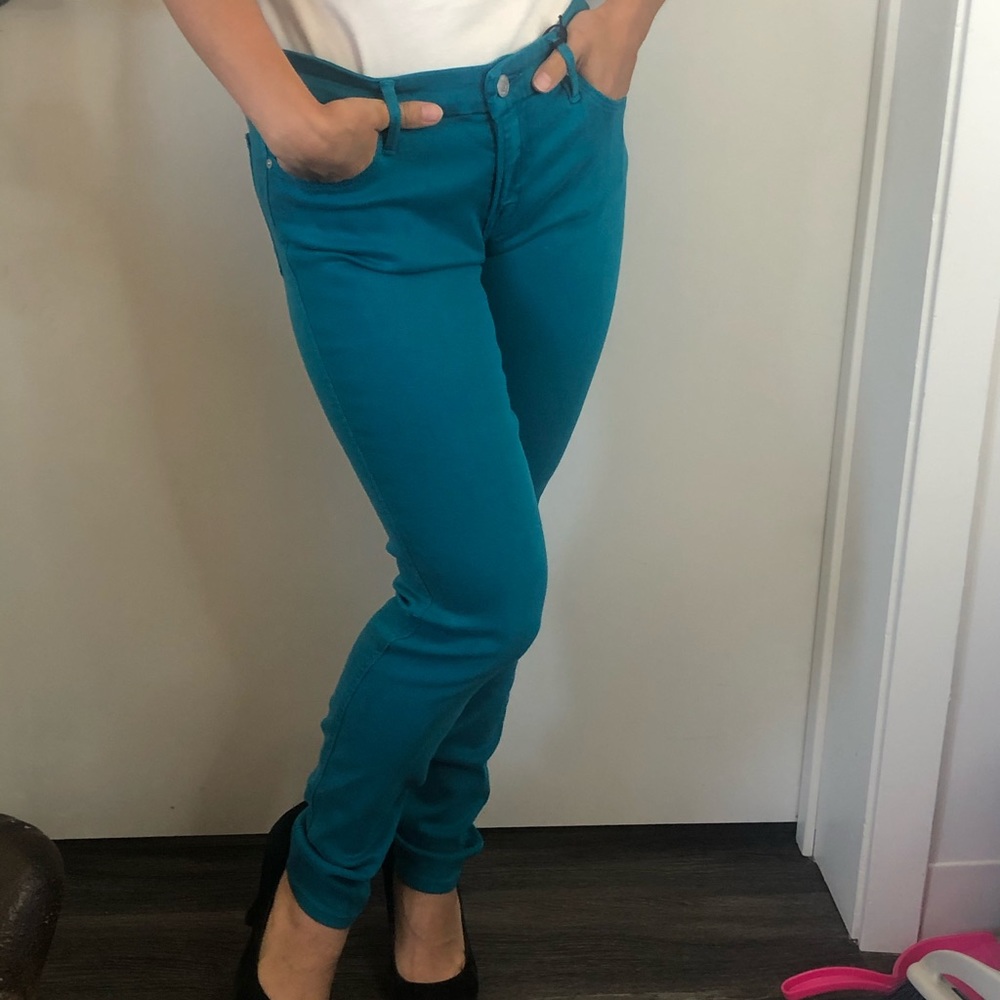 NEVER WORN WITH TAGS!!! Guess Marciano Jean